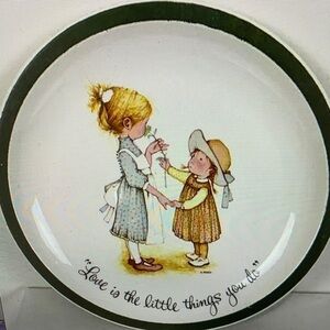 Holly Hobbie Decorative Plate 1972 Collector's Edition American Greeting Corp.